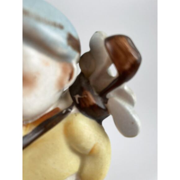 Vintage Ceramic Golfer Caddy Figurine - Picture 9 of 9